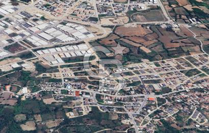 KAYAPADA SANAYİYE ÇOK YAKIN CADDEYE CEPHELİ 831 M2 KİRALIK ARSA