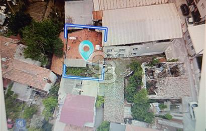 Menderes Gölcükler De Merkez Camii Yanında Müstakil 2 Katlı Ev
