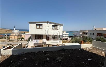 HACIÖMERLİDE 3+1 DENİZ MANZARALI BAHÇELİ MÜSTAKİL TADINDA DAİRE
