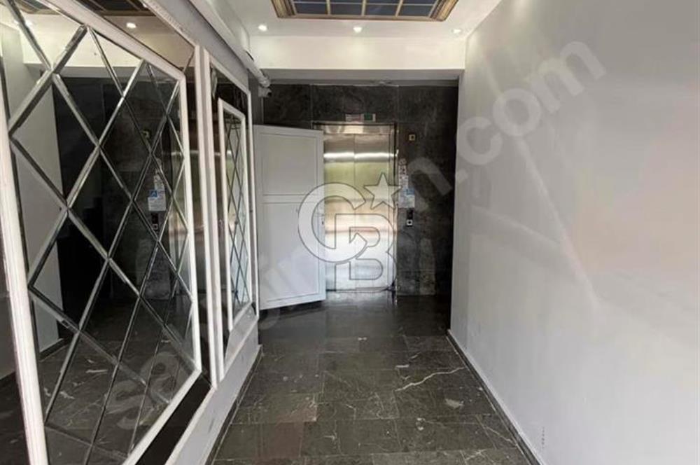 CB MAHALDEN YEŞİLYURTTA 3+1 ŞIK GENİŞ DAİRE