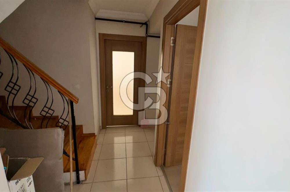 Çiğli Devlet Hastanesi Yakını Kiralık Dubleks Daire