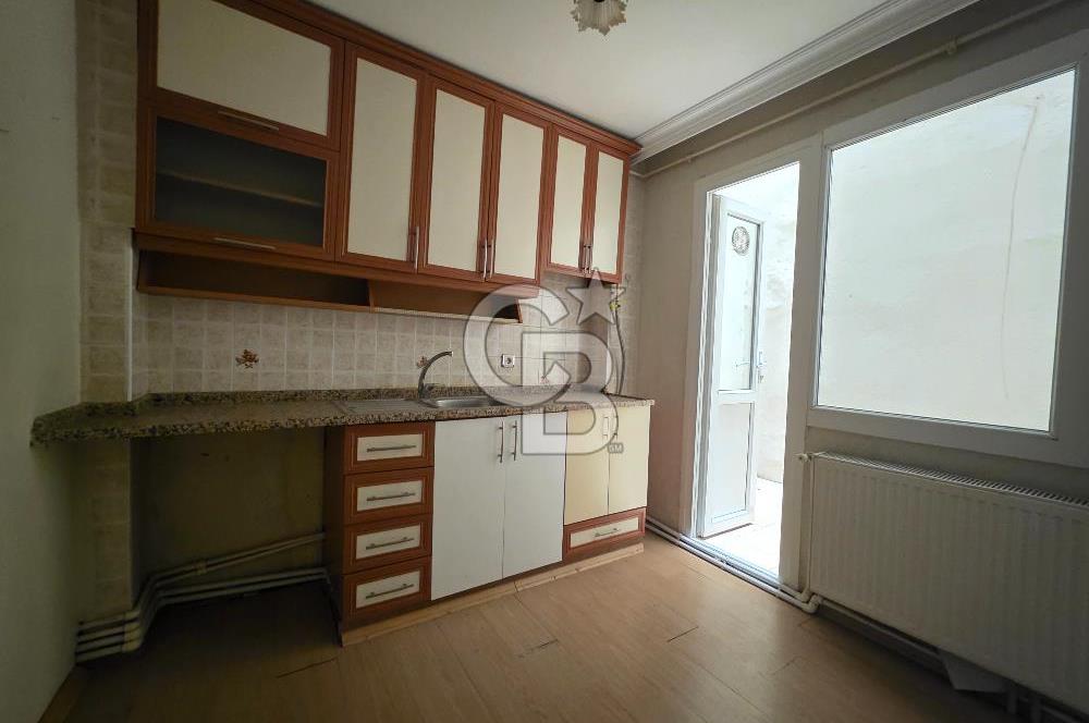 Küçükçiğli Mahallesinde Satılık 2+1 85 m²Bahçeli Daire