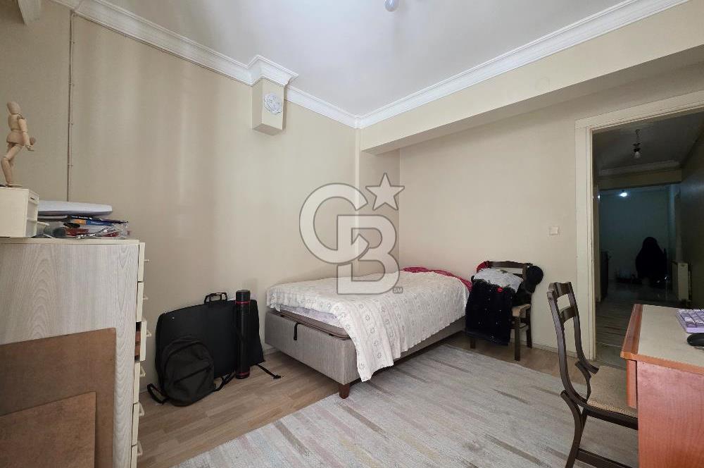 Çiğli İzbana Yürüme Mesafesinde Satılık 2+1 Bahçeli Daire