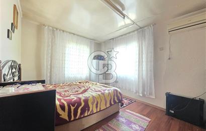 Karşıyaka Cumhuriyet Mah. 206 m² Arsa İçinde Satılık Müstakil Ev