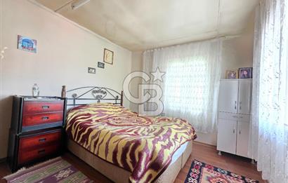 Karşıyaka Cumhuriyet Mah. 206 m² Arsa İçinde Satılık Müstakil Ev