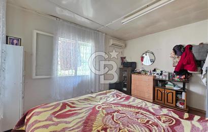 Karşıyaka Cumhuriyet Mah. 206 m² Arsa İçinde Satılık Müstakil Ev