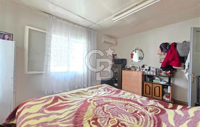 Karşıyaka Cumhuriyet Mah. 206 m² Arsa İçinde Satılık Müstakil Ev