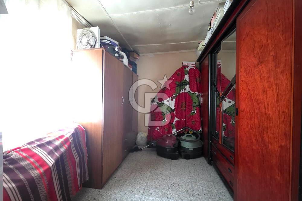 Karşıyaka Cumhuriyet Mah. 206 m² Arsa İçinde Satılık Müstakil Ev