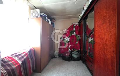 Karşıyaka Cumhuriyet Mah. 206 m² Arsa İçinde Satılık Müstakil Ev