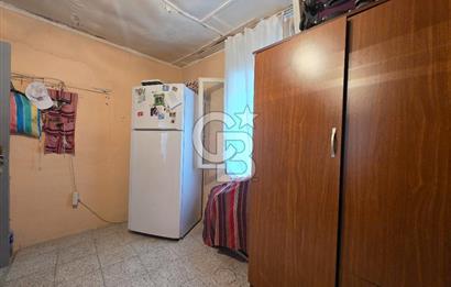 Karşıyaka Cumhuriyet Mah. 206 m² Arsa İçinde Satılık Müstakil Ev