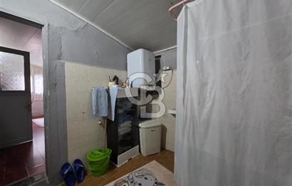 Karşıyaka Cumhuriyet Mah. 206 m² Arsa İçinde Satılık Müstakil Ev