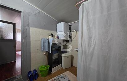 Karşıyaka Cumhuriyet Mah. 206 m² Arsa İçinde Satılık Müstakil Ev