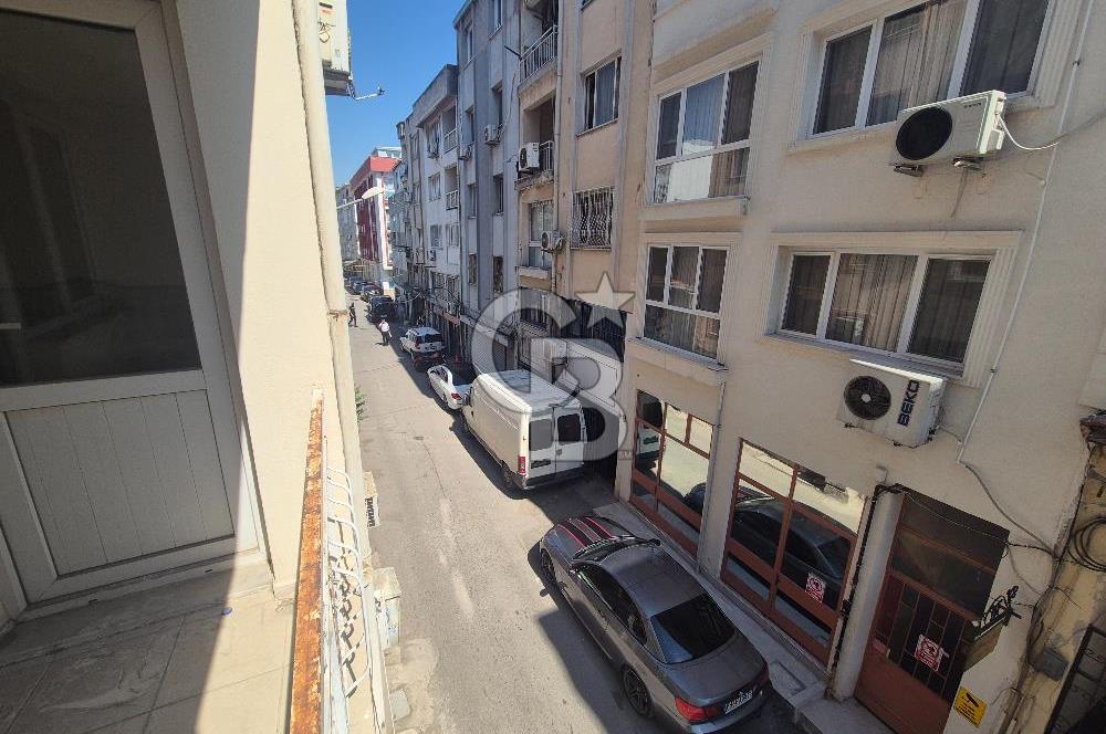 Alsancak'ta Kiralık Kapalı Mufak 2+1 Daire