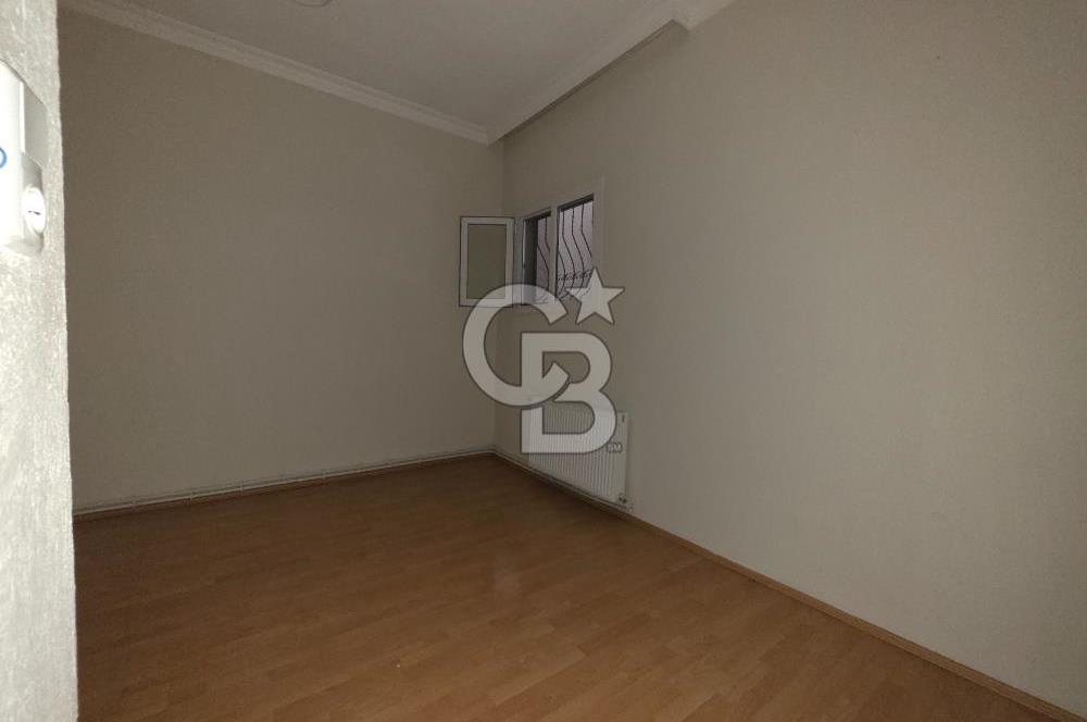 Küçükçiğli Mahallesinde Satılık 2+1 85 m²Bahçeli Daire