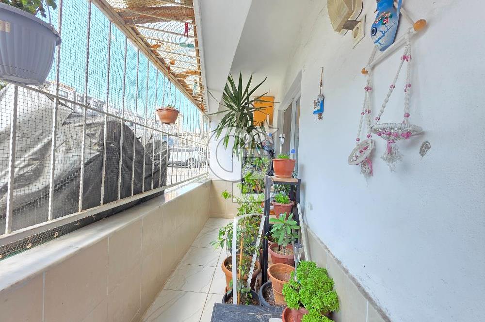 Karşıyaka Tersane Tadilatlı Doğalgazlı 2+1 85m² Satılık Daire