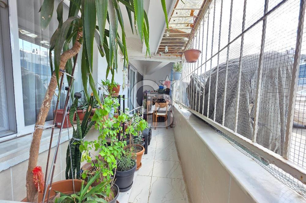 Karşıyaka Tersane Tadilatlı Doğalgazlı 2+1 85m² Satılık Daire