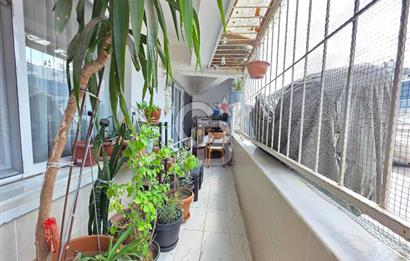 Karşıyaka Tersane Tadilatlı Doğalgazlı 2+1 85m² Satılık Daire