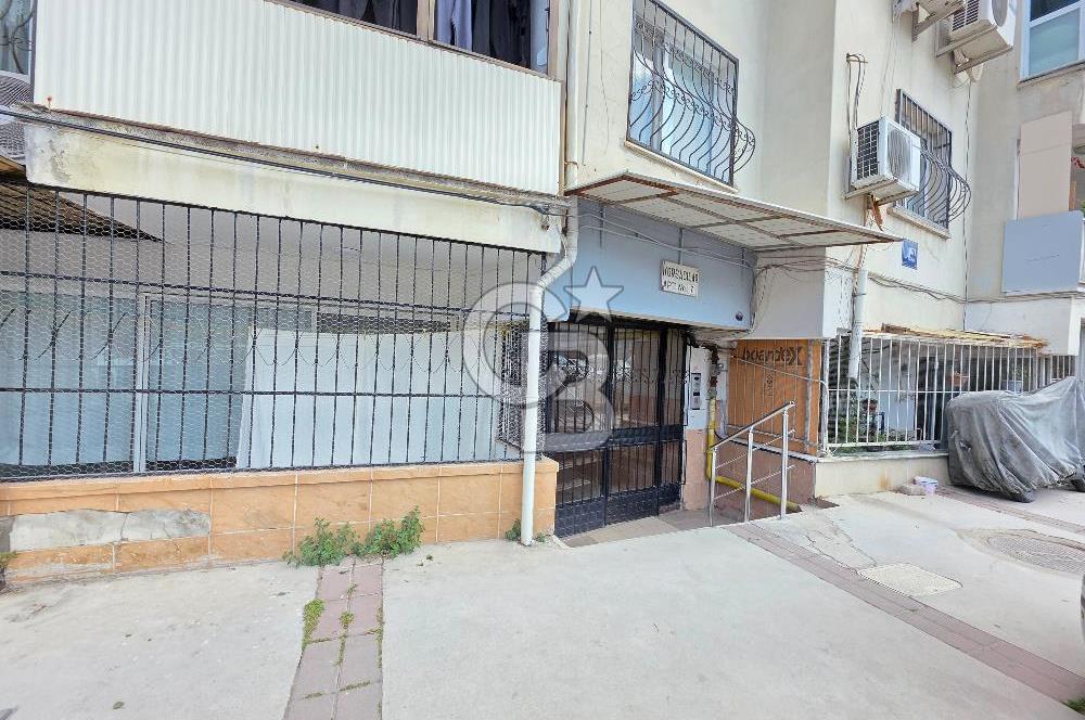 Karşıyaka Tersane Tadilatlı Doğalgazlı 2+1 85m² Satılık Daire