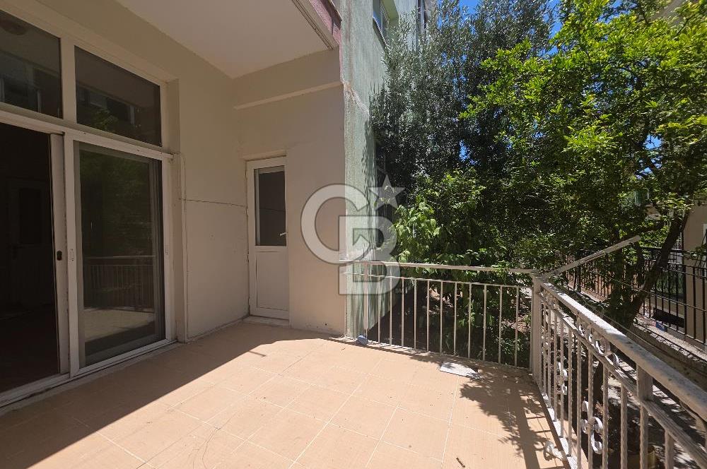 Küçükçiğli Mahallesinde Satılık 2+1 85 m²Bahçeli Daire