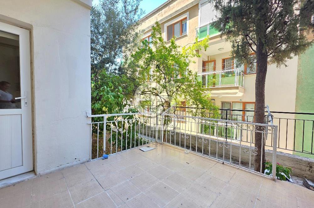 Küçükçiğli Mahallesinde Satılık 2+1 85 m²Bahçeli Daire