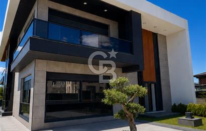 İNCEK’TE SÜPER LÜKS SATILIK MALİKANE