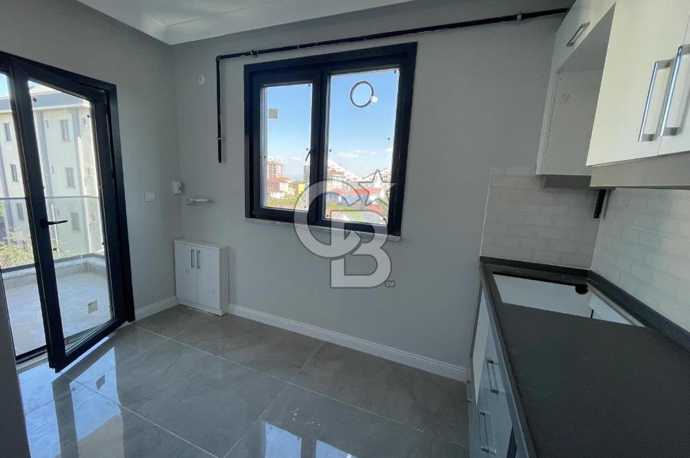 Sultanbeyli Orhangazi Mah Satılık 2 + 1 Ara Kat Daire