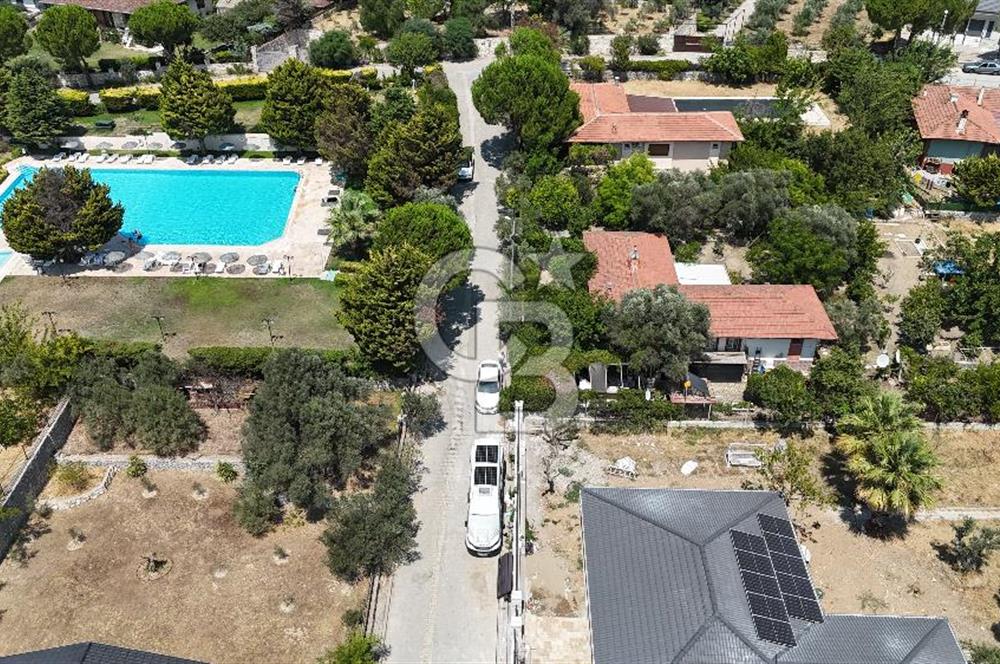 URLA UMUTKÖY ÇİFTLİK EVLERİNDE 1000 M2 SATILIK MÜSTAKİL EV 