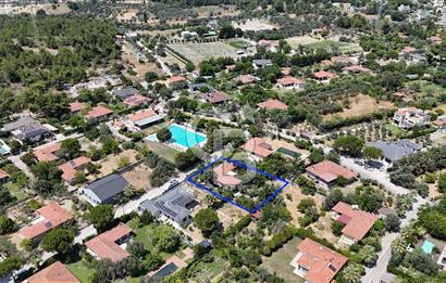 URLA UMUTKÖY ÇİFTLİK EVLERİNDE 1000 M2 SATILIK MÜSTAKİL EV 