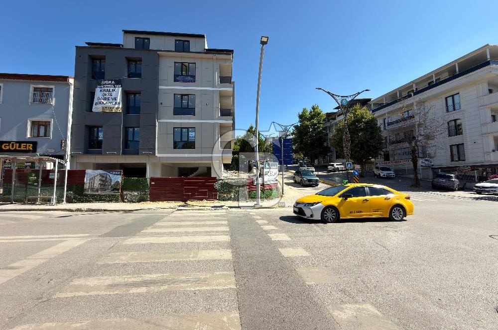 BAŞİSKELE'NİN MERKEZİNDE 2+1, 100 M2 SIFIR DAİRE/OFİS