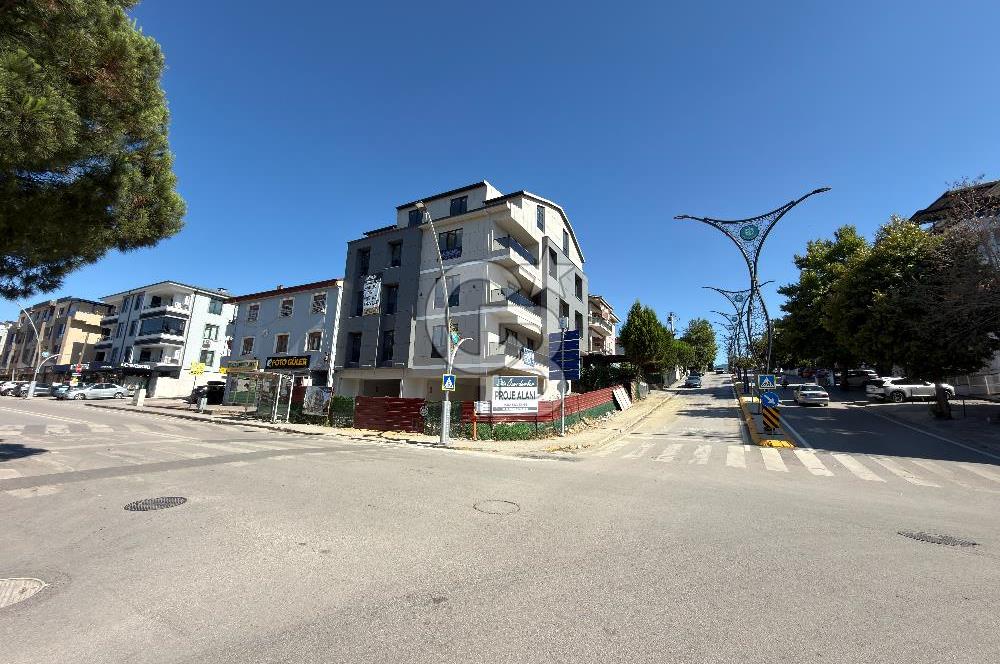 BAŞİSKELE'NİN MERKEZİNDE 2+1, 100 M2 SIFIR DAİRE/OFİS