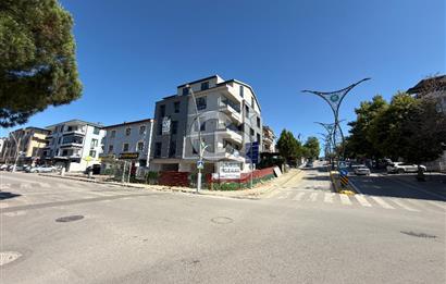 BAŞİSKELE'NİN MERKEZİNDE 2+1, 100 M2 SIFIR DAİRE/OFİS
