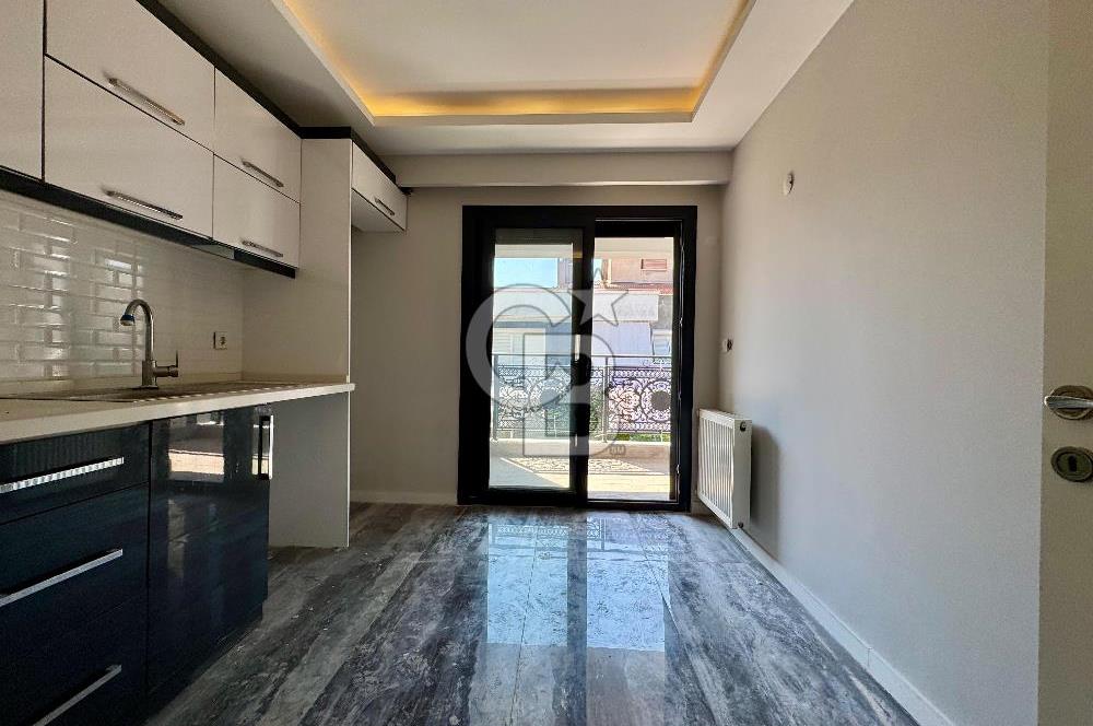 KARŞIYAKA ŞEMİKLER İZBAN YAKINI TERASLI SATILIK 4+1 DUBLEKS DAİRE