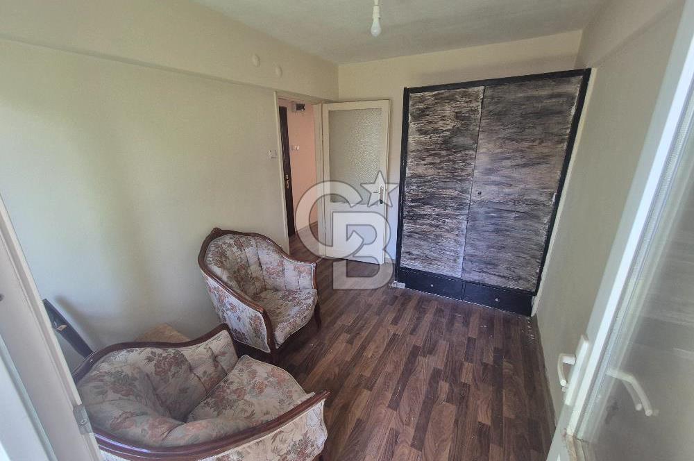Alsancak'ta Kiralık Kapalı Mufak 2+1 Daire