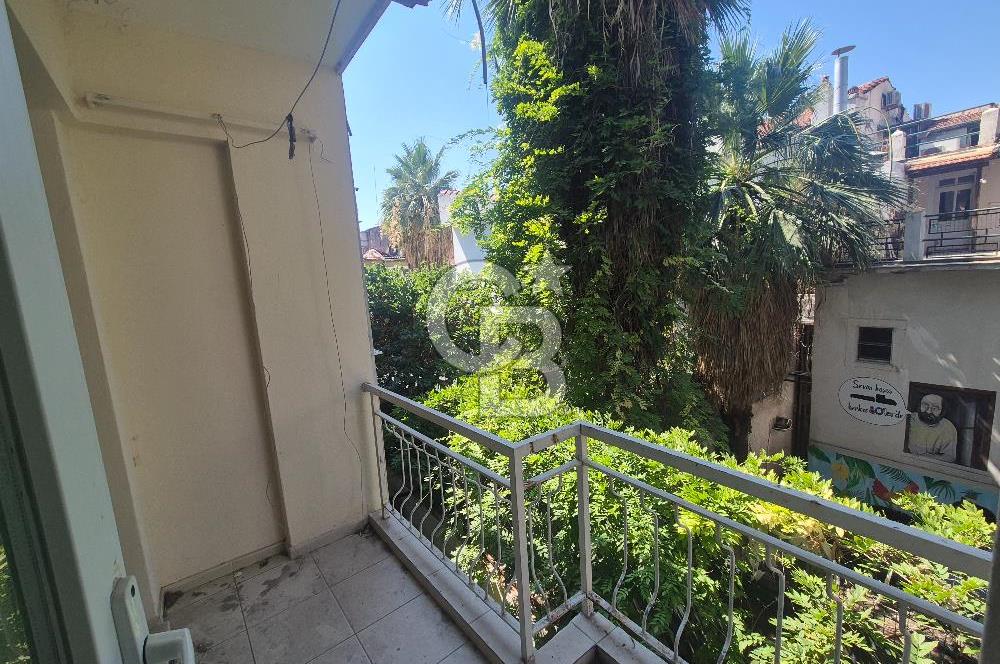 Alsancak'ta Kiralık Kapalı Mufak 2+1 Daire