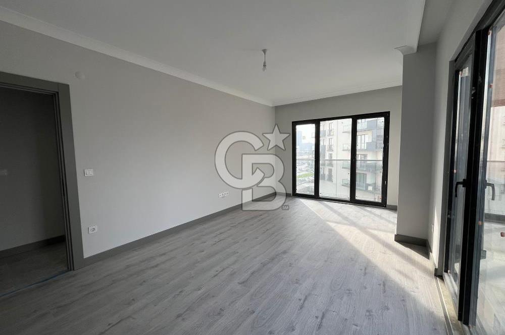 Pendik Fevzi Çakmak Hastane ve Metro karşısında site içi 2+1