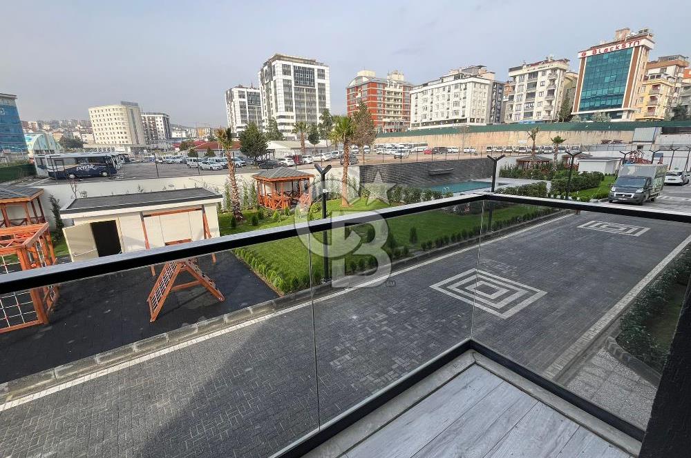 Pendik Fevzi Çakmak Hastane ve Metro karşısında site içi 2+1