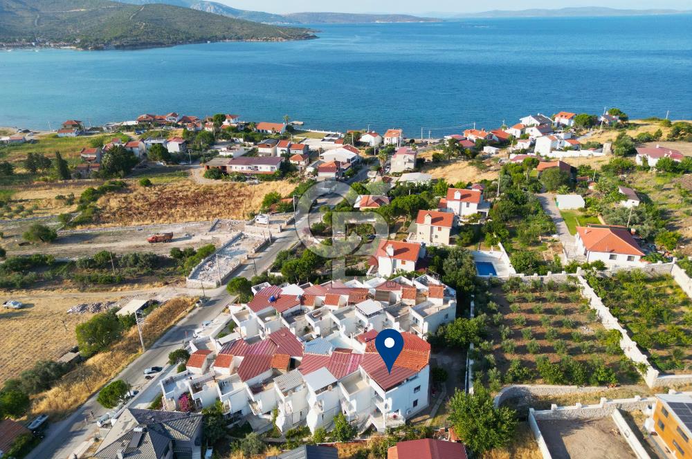 Urla Balıklıova'da Denize 200 Metre Yenilenmiş 3+1 Köşe Yazlık