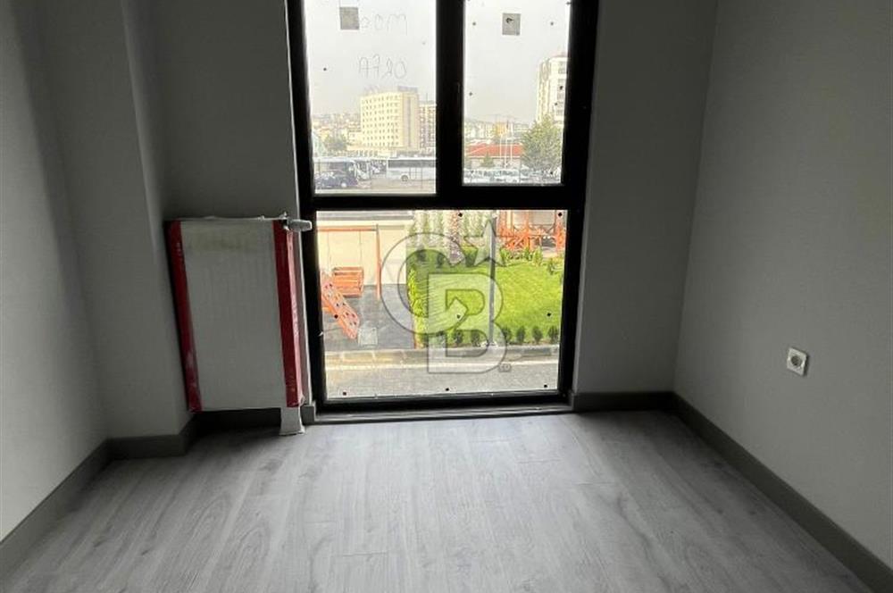 Pendik Fevzi Çakmak Hastane ve Metro karşısında site içi 2+1
