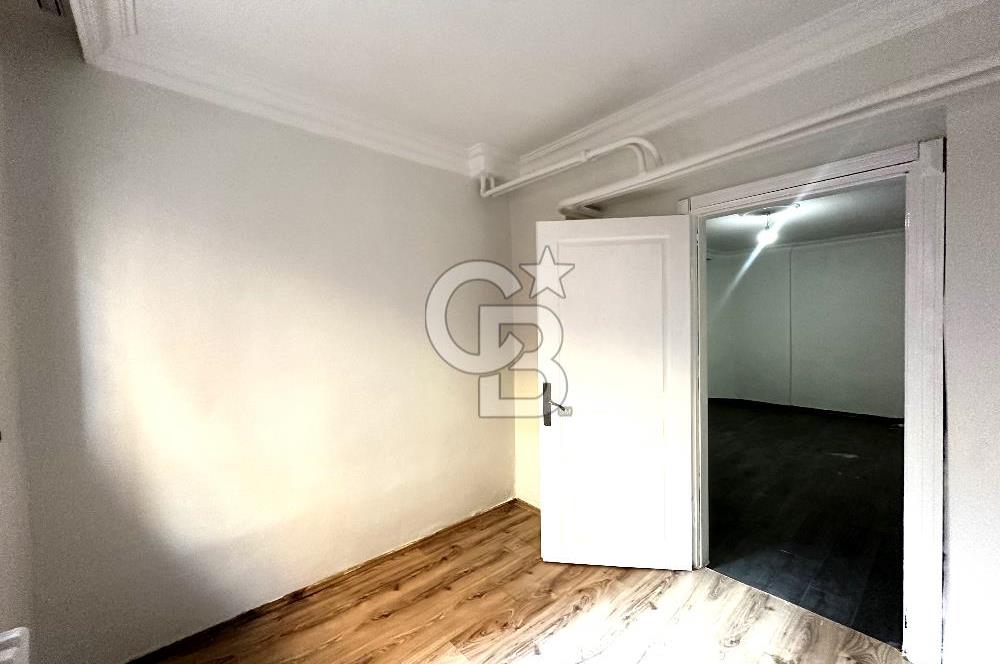 ACIBADEM METROBÜSÜN HEMEN YANINDA KİRALIK 2+1 DAİRE 