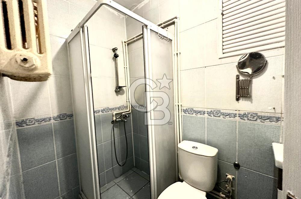 ACIBADEM METROBÜSÜN HEMEN YANINDA KİRALIK 2+1 DAİRE 
