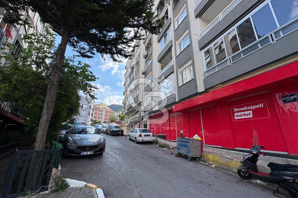 BALÇOVA SAKARYA CADDESİNDE KİRALIK DÜKKAN