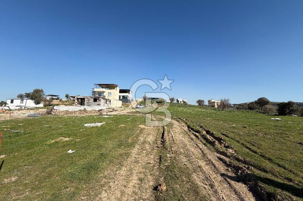Yeni Foça yol üzeri 375 m2 parsel
