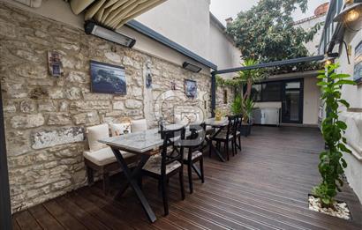 URLA SANAT SOKAĞINDA DEVREN KİRALIK BUTİK OTEL