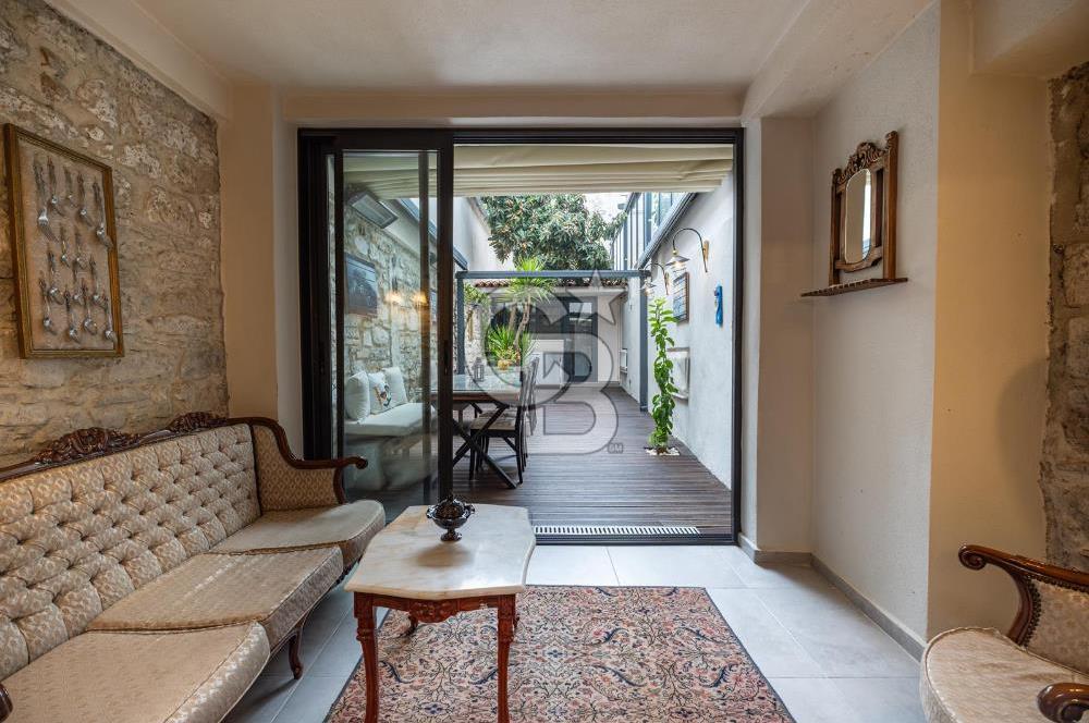 URLA SANAT SOKAĞINDA DEVREN KİRALIK BUTİK OTEL