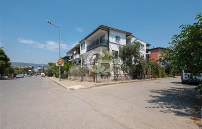 BEYAZ EVLERDE FULL BAKIMLI SATILIK BAHÇELİ 5+2