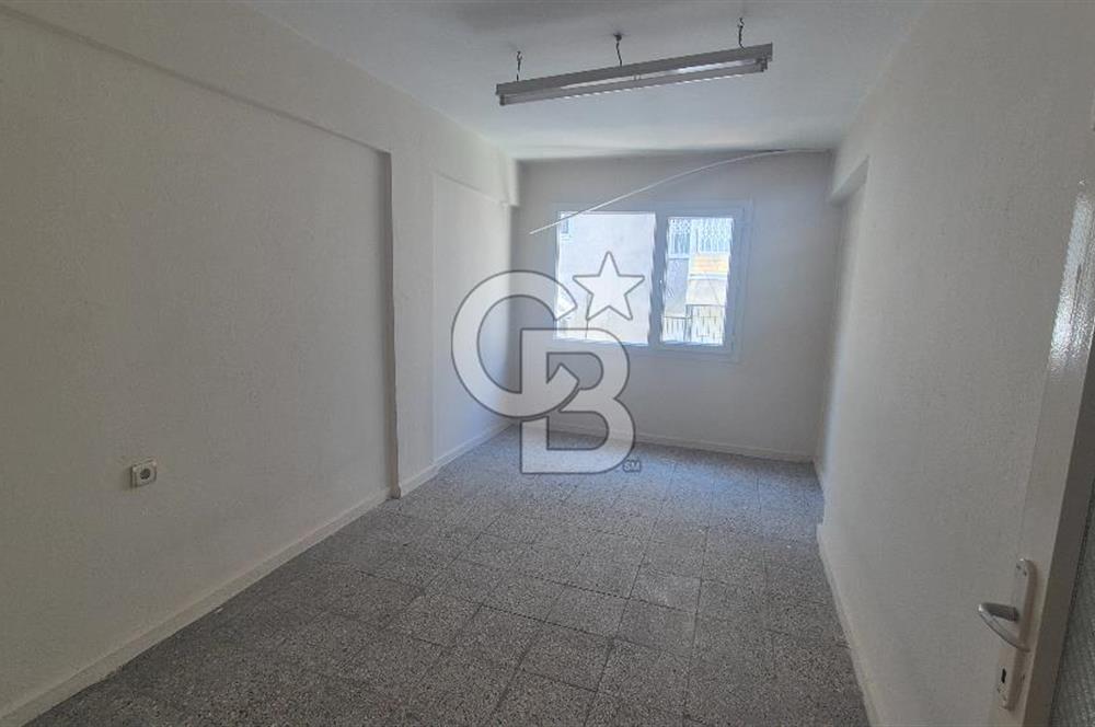 Konak Eşrefpaşa'da Üçyol Metro Yakını 3+1 Kiralık Daire
