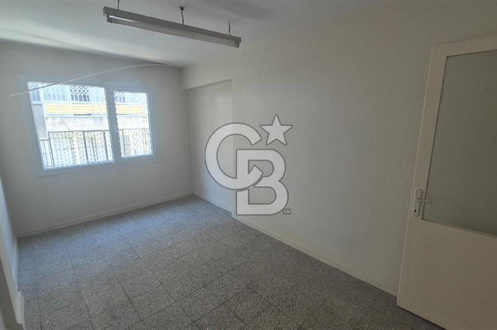 Konak Eşrefpaşa'da Üçyol Metro Yakını 3+1 Kiralık Daire