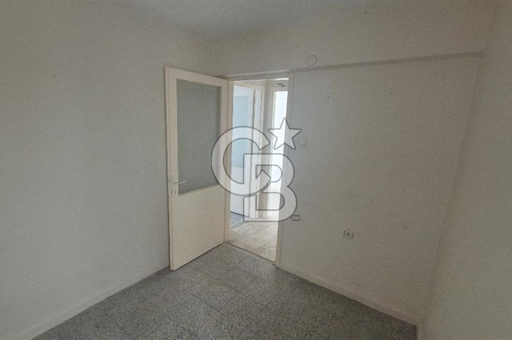 Konak Eşrefpaşa'da Üçyol Metro Yakını 3+1 Kiralık Daire