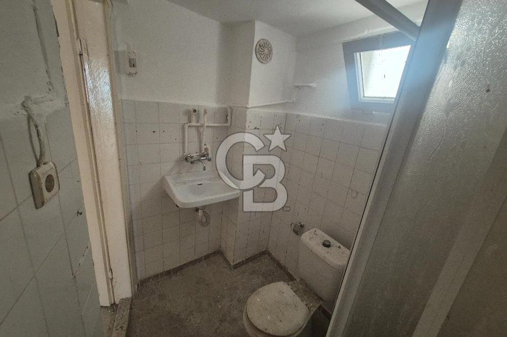 Konak Eşrefpaşa'da Üçyol Metro Yakını 3+1 Kiralık Daire
