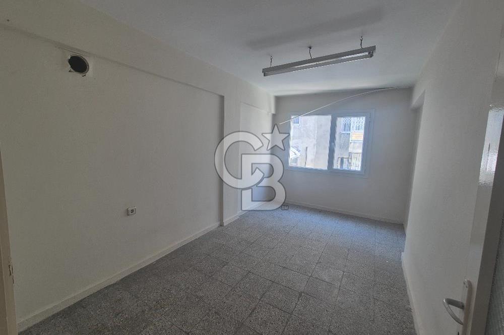 Konak Eşrefpaşa'da Üçyol Metro Yakını 3+1 Kiralık Daire